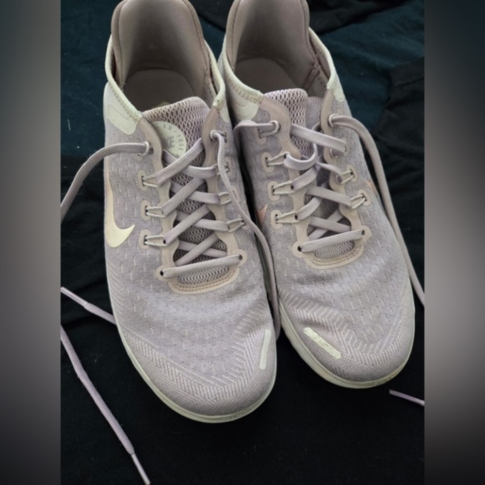 Nike Women's Lavender Sneakers